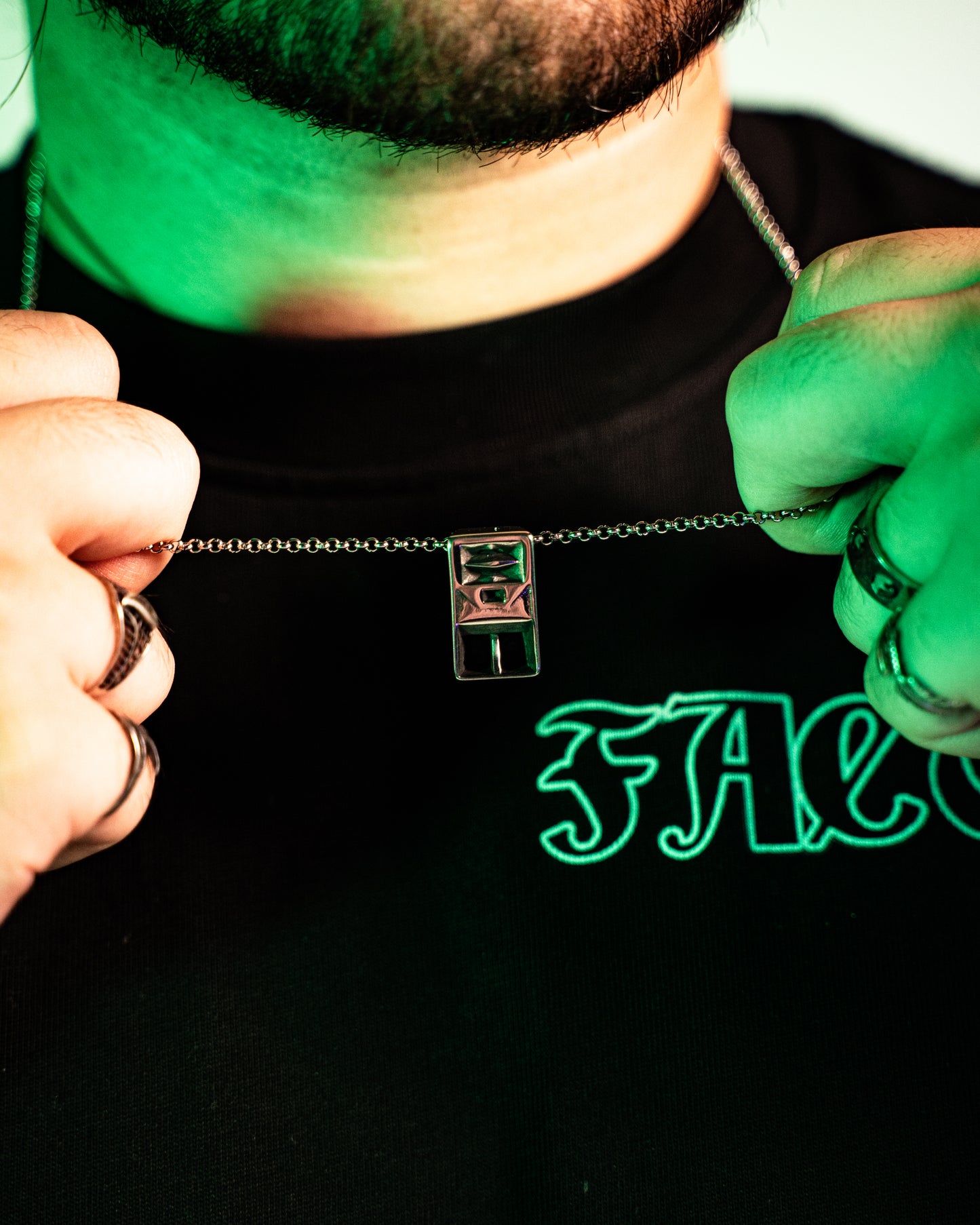 Hi-Fi Pendant